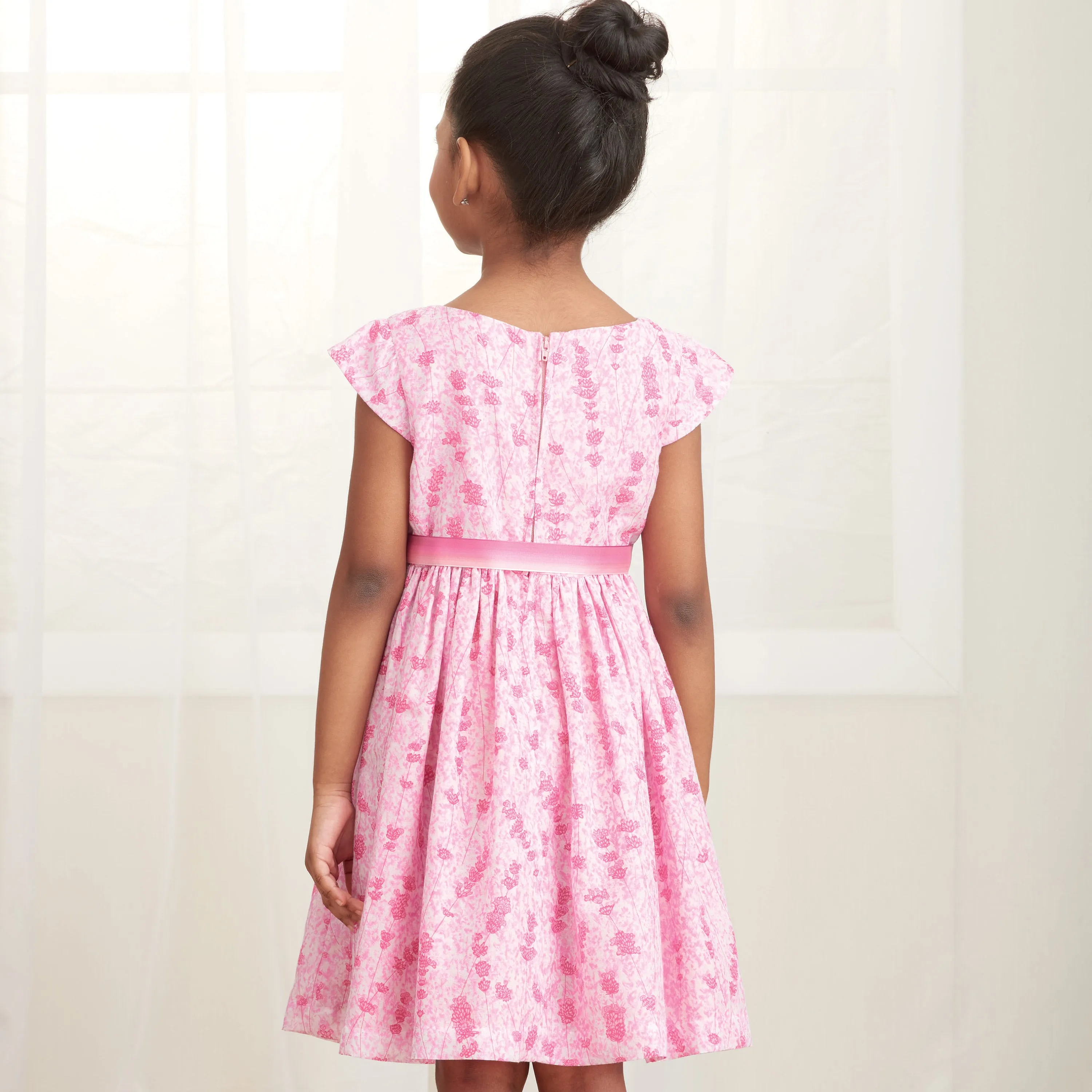 Simplicity Sewing Pattern S9320 Children's Dresses with gathered skirts